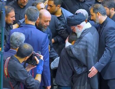 ببینید/ نوه‌های رئیس جمهور فقید صبح امروز در آغوش رهبر انقلاب