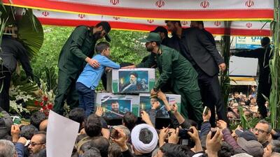 (تصاویر) بدرقه پیکر رئیس‌جمهور در خیابان‌های تهران