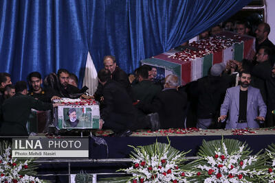 مراسم وداع با پیکر رئیس جمهور و شهدای خدمت در مصلی تهران