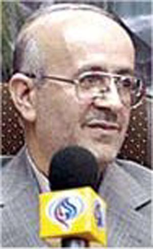 ۵ مرداد ۱۳۸۳ ـ حرفهای تلخی که حسن سبحانی رئیس یک کمیسیون مجلس زد و در یک مورد، دست دولت را رو کرد!