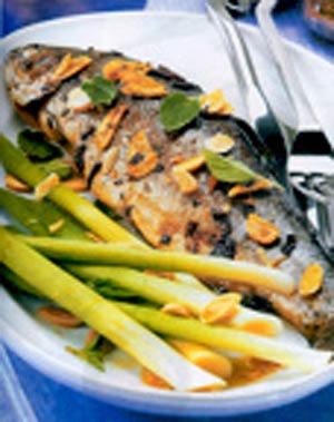 طبخ ماهی بدون استفاده از روغن برای افراد با کلسترول بالا