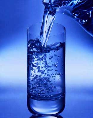 آب در بدن چه استفاده‏ای دارد؟