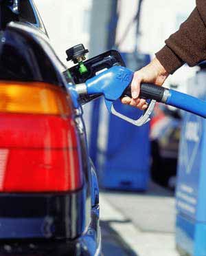سهمیه بندی بنزین ومعضل ترافیک