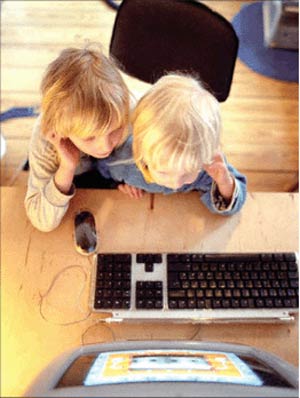 بچه ها را در بزرگراه اینترنت تنها نگذارید