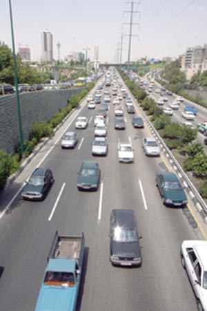 تنگناهایی که مدیریت شهری را وادار به ساخت بزرگراه می‌کند