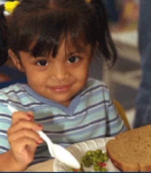 تغذیه ی کودکان در سنین مهد کودک و دبستان