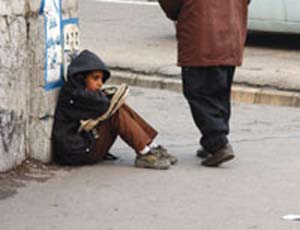 کودکان‌ خیابانی‌ محبت‌ می‌بینند!