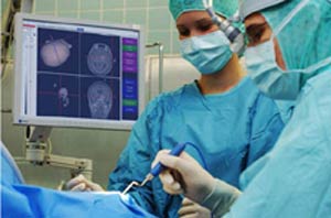 جراحی به کمک تصاویر پزشکی راهنمای جراح در سرزمین عمل
