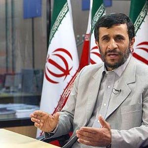 احمدی نژاد: نقش ایران و آمریکا در مدیریت جهان کلیدی است