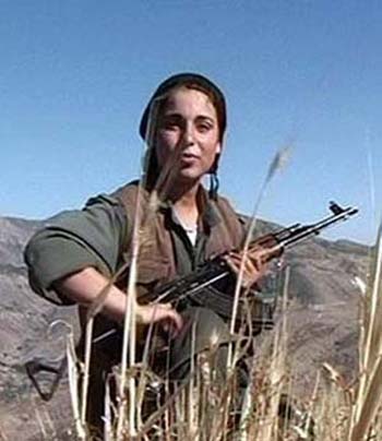 زن در صفوف PKK
