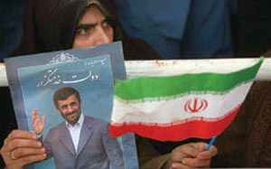"عبور از احمدی نژاد" یا مدیریت ریزش رأی؟