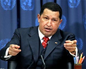 چاوز همچنان در قدرت