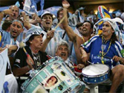 برپایی جشن بزرگ هواداران فوتبال توسط فیفا