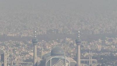 آلودگی هوا ادارات و بانک‌های استان مرکزی را به تعطیلی کشاند
