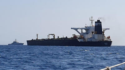 توقیف بار کشتی ایران در یونان/ احضار کاردار یونان به وزارت خارجه