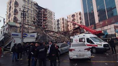 مرگ 15 عضو خانواده یک مربی در زلزله ترکیه