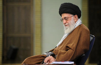 رهبر معظم انقلاب: خیلی از کسانی که حجاب کامل ندارند، جزو هواداران جدی جمهوری اسلامی هستند؛ در مراسم مختلف شرکت می‌کنند