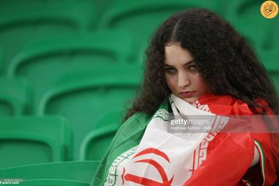 (تصاویر) غم و اندوه تماشاگران ایرانی در ورزشگاه الثمامه