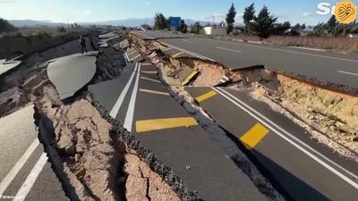 (ویدئو) ویران شدن عجیب یک بزرگراه در زلزله ترکیه