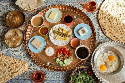 (اینفوگرافیک) بهترین مواد غذایی برای وعده سحری در ماه رمضان