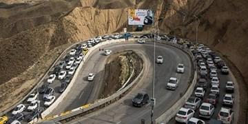 ترافیک در آزادراه تهران_ شمال و جاده چالوس