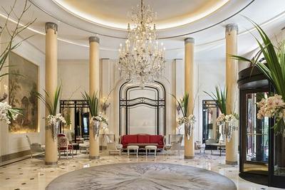 قیمت‌های نجومی هتل‌های مسکونی تهران | سعادت‌آباد؛ ۵۰۰ متر ۷۵ میلیارد تومان