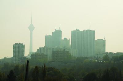 آلودگی شدید هوا در ۱۴ نقطه تهران