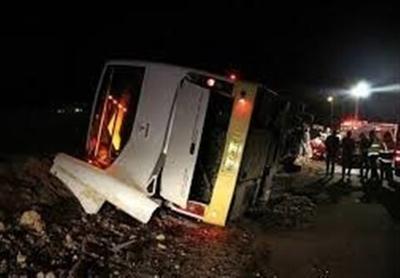 اتوبوس مسافری ترمز برید؛ ۲ کشته و ۵۷ مصدوم