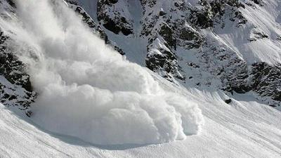 خطر سرمازدگی و ریزش بهمن در ارتفاعات | کوهنوردان صعود نکنند