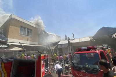 ببینید | آتش‌سوزی آپارتمان ۳۶ واحدی در قزوین ؛ ۲۰ نفر ‌مصدوم شدند