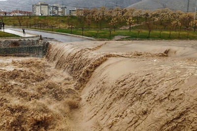 جدیدترین تصاویر سیل مهیب در جاده چالوس | شدت سیلاب را ببینید