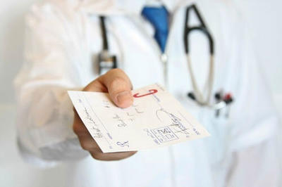 سودجویی برخی پزشکان با ایجاد تقاضای القایی دریافت خدمات پزشکی در بیماران