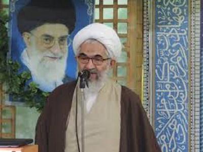 پیاده نظام استکبار با فشاره به تیم مذاکره‌ کننده هسته‌ای به دنبال ذلیل کردن ملت ایران هستند