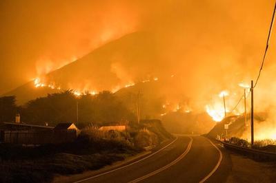 آتش‌سوزی وسیع در سواحل کالیفرنیا و دستور تخلیه اجباری