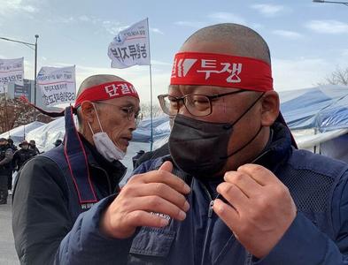 هشدار کره جنوبی به کامیون‌دارهای اعتصاب کننده