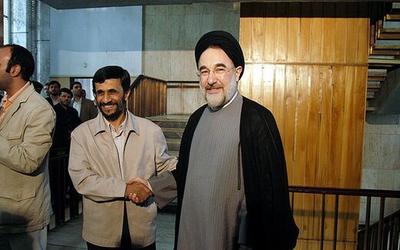 تفاوت انتخاب لباس خاتمی و احمدی نژاد در دیدارهای رسمی و دیپلماتیک