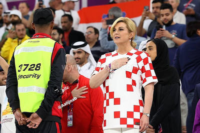 ببینید | رئیس جمهور کرواسی در میان هواداران جام جهانی