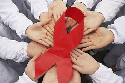 اینفوگرافیک | مینو محرز : متوسط سن مبتلایان به ایدز به ٢۵ سال رسیده
