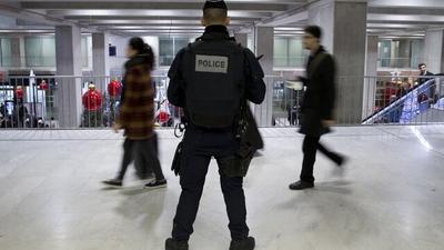 ببینید | حمله تروریستی در مترو بروکسل با چاقو