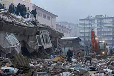 ببینید | تخریب هتل محل اسکان ورزشکاران ایرانی در شهر مالاتیا ترکیه