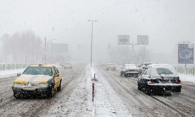 آخرین وضعیت ترافیک جاده‌ها/ بارش برف و باران در ۱۵ استان