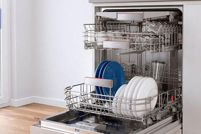 ببینید | ماشین ظرفشویی چگونه ظرف‌ها را می‌شورد؟