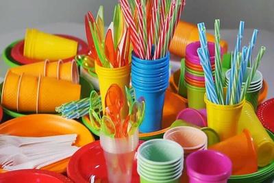 قانون منع فروش ظروف پلاستیکی یکبار مصرف در این کشور اجرا شد