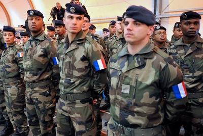 پاریس: آخرین نظامی فرانسوی کشور مالی را ترک کرد