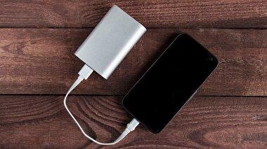 ترفندهایی برای سریع شارژ کردن تلفن همراه