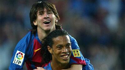 رونالدینیو: دوست دارم مسی به بارسلونا برگردد