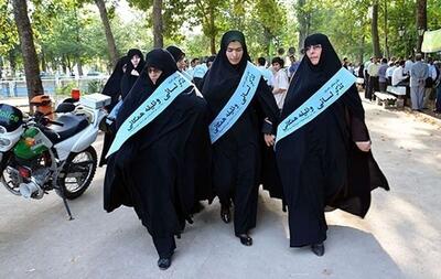 گزارشی از گردهمایی ۵۰۰ نفر از حجاب بان‌های متروی تهران