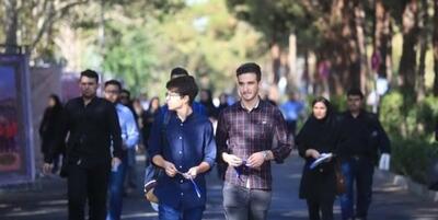 خبرگزاری فارس - وقتی دانشگاهیان در صف انتخابات پیشقراول می‌شوند