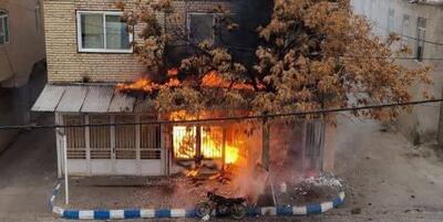 خبرگزاری فارس - مهار آتش‌سوزی ساختمان هفت طبقه در مشهد