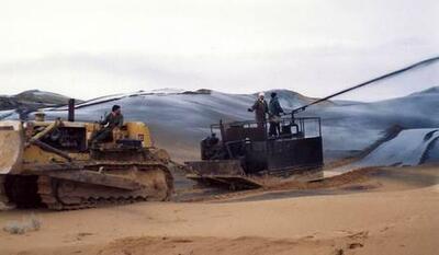 مالچ نفتی باز هم خوزستان را سیاه‌پوش کرد